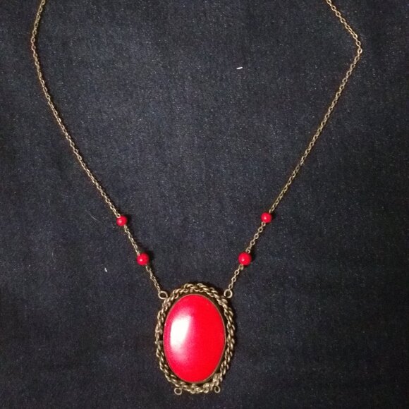 Red Pendant With Gold Weaved Trim and Chain! - Picture 3 of 5